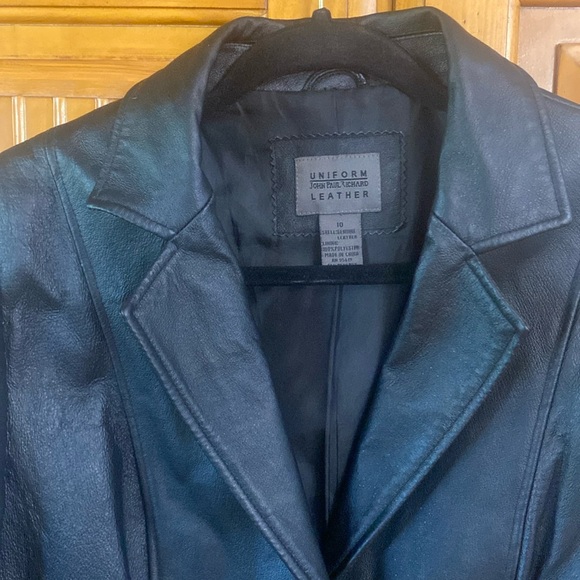 Women’s Genuine Leather Jacket - Picture 2 of 7